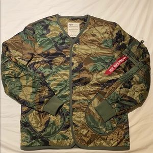 NEW Alpha Industries Liner in Camo